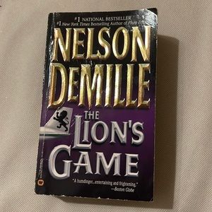 📚2/$14; 3/$16; 4/$18; 5/$20 ADD $2 for any additional books! ENJOY📚📚📚